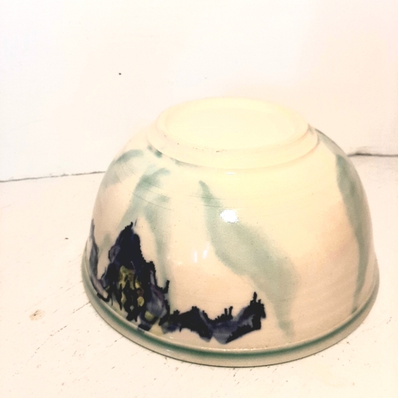 Handcrafted Floral Ceramic Bowl. Abstract Irises  No flaws. 8.25 x 4 inches - Picture 8 of 8